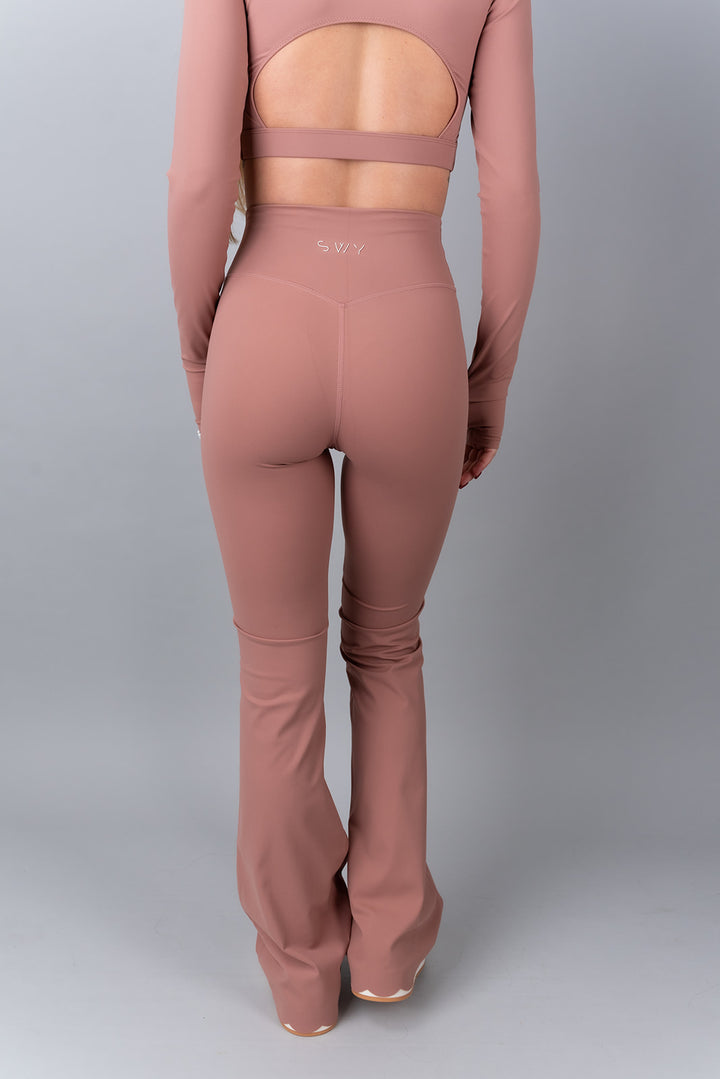 Pureline Scallop Flared Leggings